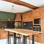 La Mancelliere - Maison Familiale 12-15 Pers, Grand Jardin, Jeux & Petanque - Pleine Nature * Cigne