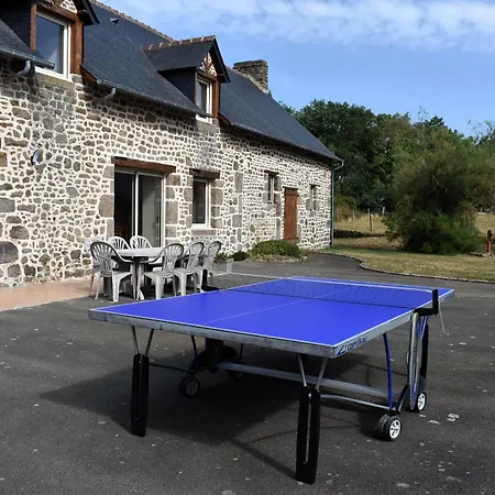 Vakantiehuis La Mancelliere - Maison Familiale 12-15 Pers, Grand Jardin, Jeux & Petanque - Pleine Nature *