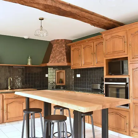 La Mancelliere - Maison Familiale 12-15 Pers, Grand Jardin, Jeux & Petanque - Pleine Nature * Cigne