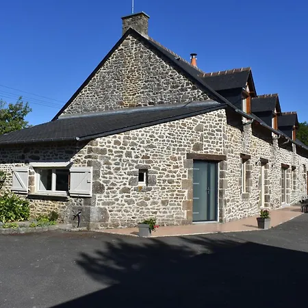 La Mancelliere - Maison Familiale 12-15 Pers, Grand Jardin, Jeux & Petanque - Pleine Nature Holiday home Cigne